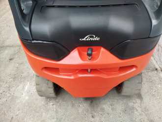 Použité vysokozdvižné vozíky LINDE E25 ELEKTRO VIERRADFRONTSTAPLER (13067376)