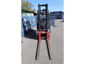 Použité vysokozdvižné vozíky LINDE E25HL-01/600 ELEKTRO VIERRADFRONTSTAPLER (13041304)
