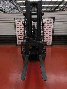 Použité vysokozdvižné vozíky LINDE E30/600 HL  ELEKTRO VIERRADFRONTSTAPLER (13018206)