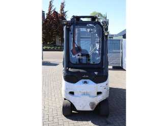 Použité vysokozdvižné vozíky LINDE E30HL-01/600 ELEKTRO VIERRADFRONTSTAPLER (13041305)