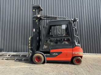 Použité vysokozdvižné vozíky LINDE E35L-02 ELEKTRO VIERRADFRONTSTAPLER (13065732)