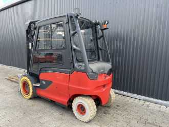 Použité vysokozdvižné vozíky LINDE E40HL-01/600 ELEKTRO VIERRADFRONTSTAPLER (13058661)