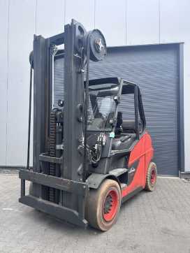 Použité vysokozdvižné vozíky LINDE E60-01 ELEKTRO VIERRADFRONTSTAPLER (13073597) backdrop