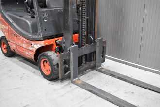 Použité vysokozdvižné vozíky LINDE H 16 D - 03 /58954/ DIESEL VIERRADFRONTSTAPLER (13074774)