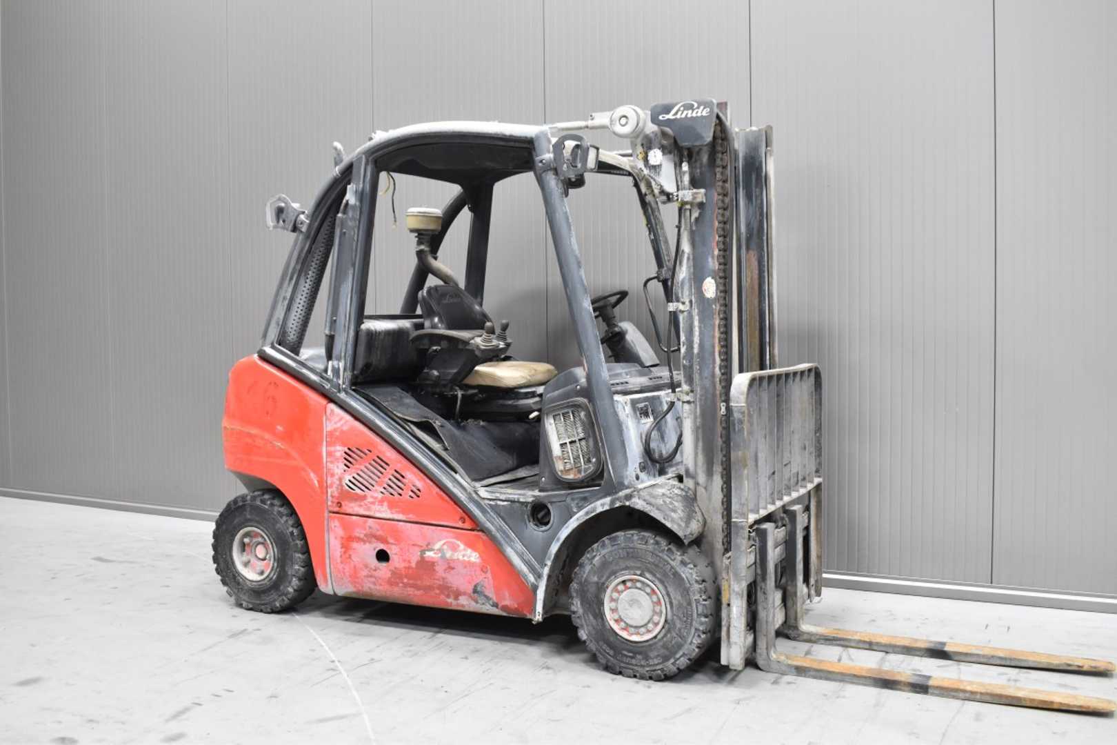 Použité vysokozdvižné vozíky LINDE H 25 D - 01 /58776/ DIESEL VIERRADFRONTSTAPLER (13065575)