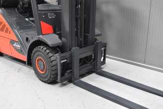 Použité vysokozdvižné vozíky LINDE H 25 D - 02 /57514/ DIESEL VIERRADFRONTSTAPLER (13061711)