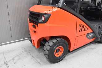 Použité vysokozdvižné vozíky LINDE H 25 D - 02 /57514/ DIESEL VIERRADFRONTSTAPLER (13061711)