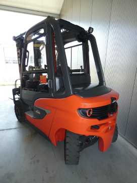 Použité vysokozdvižné vozíky LINDE H 25 D DIESEL VIERRADFRONTSTAPLER (13076001)