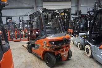 Použité vysokozdvižné vozíky LINDE H 25D-01 - Triplex - 2022er DIESEL VIERRADFRONTSTAPLER (13066232)