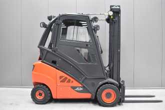 Použité vysokozdvižné vozíky LINDE H 30 T - 02 /57499/ GAS VIERRADFRONTSTAPLER (13034726)