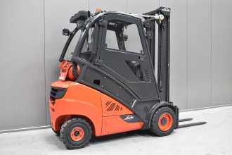 Použité vysokozdvižné vozíky LINDE H 30 T - 02 /57499/ GAS VIERRADFRONTSTAPLER (13034726)