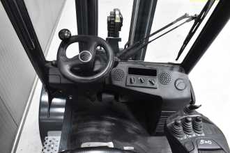 Použité vysokozdvižné vozíky LINDE H 30 T - 02 /58174/ GAS VIERRADFRONTSTAPLER (13060654)