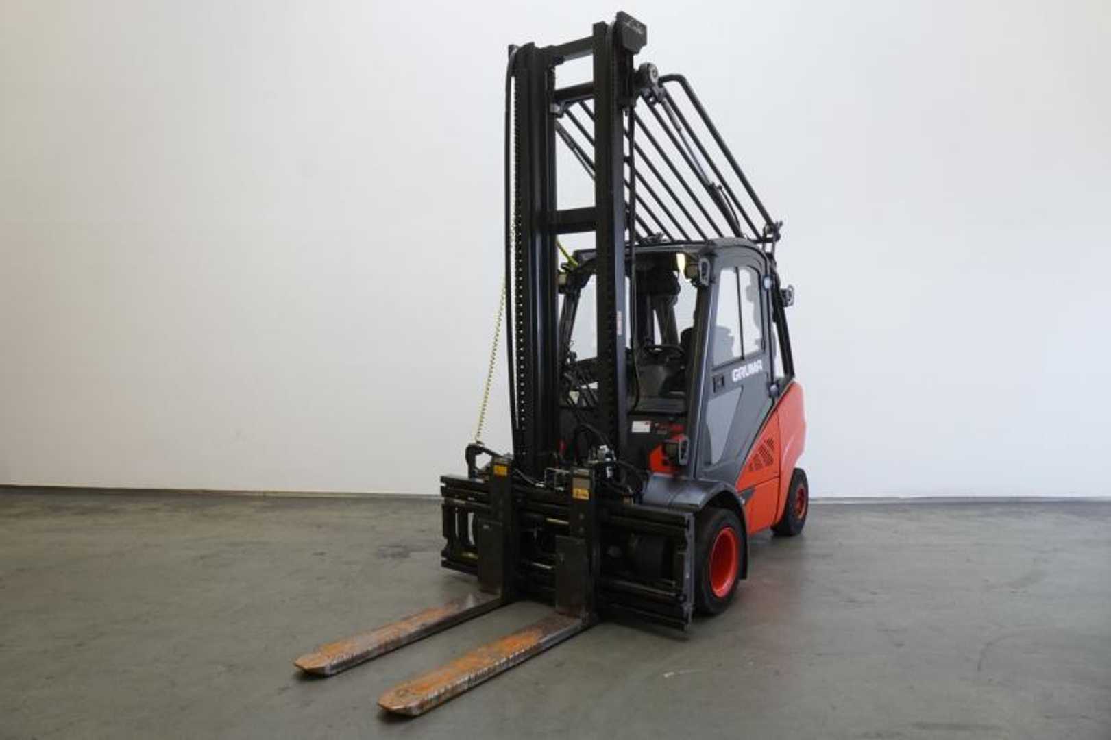 Použité vysokozdvižné vozíky LINDE H 35 D (3B) EVO 393-02 DIESEL VIERRADFRONTSTAPLER (13074969)