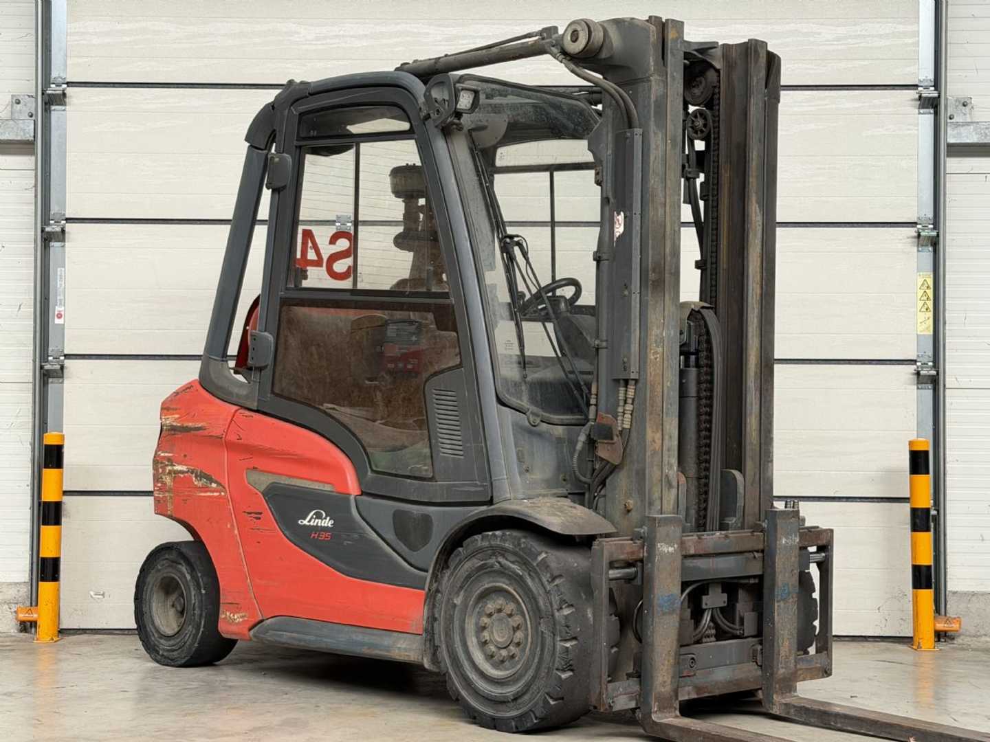 Použité vysokozdvižné vozíky LINDE H 35T-01 GAS VIERRADFRONTSTAPLER (13066822)