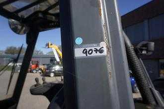 Použité vysokozdvižné vozíky LINDE H 50D-02 - 2022er - 6.310mm Triplex DIESEL VIERRADFRONTSTAPLER (13040509)