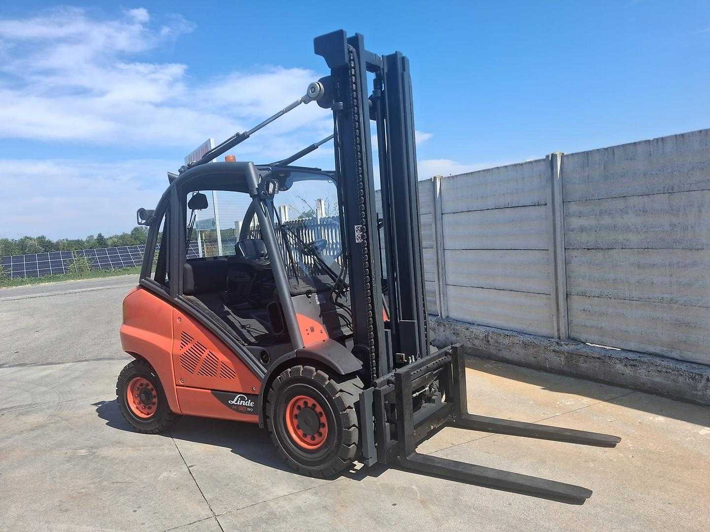 Použité vysokozdvižné vozíky LINDE H 50D-02 DIESEL VIERRADFRONTSTAPLER (13062787)