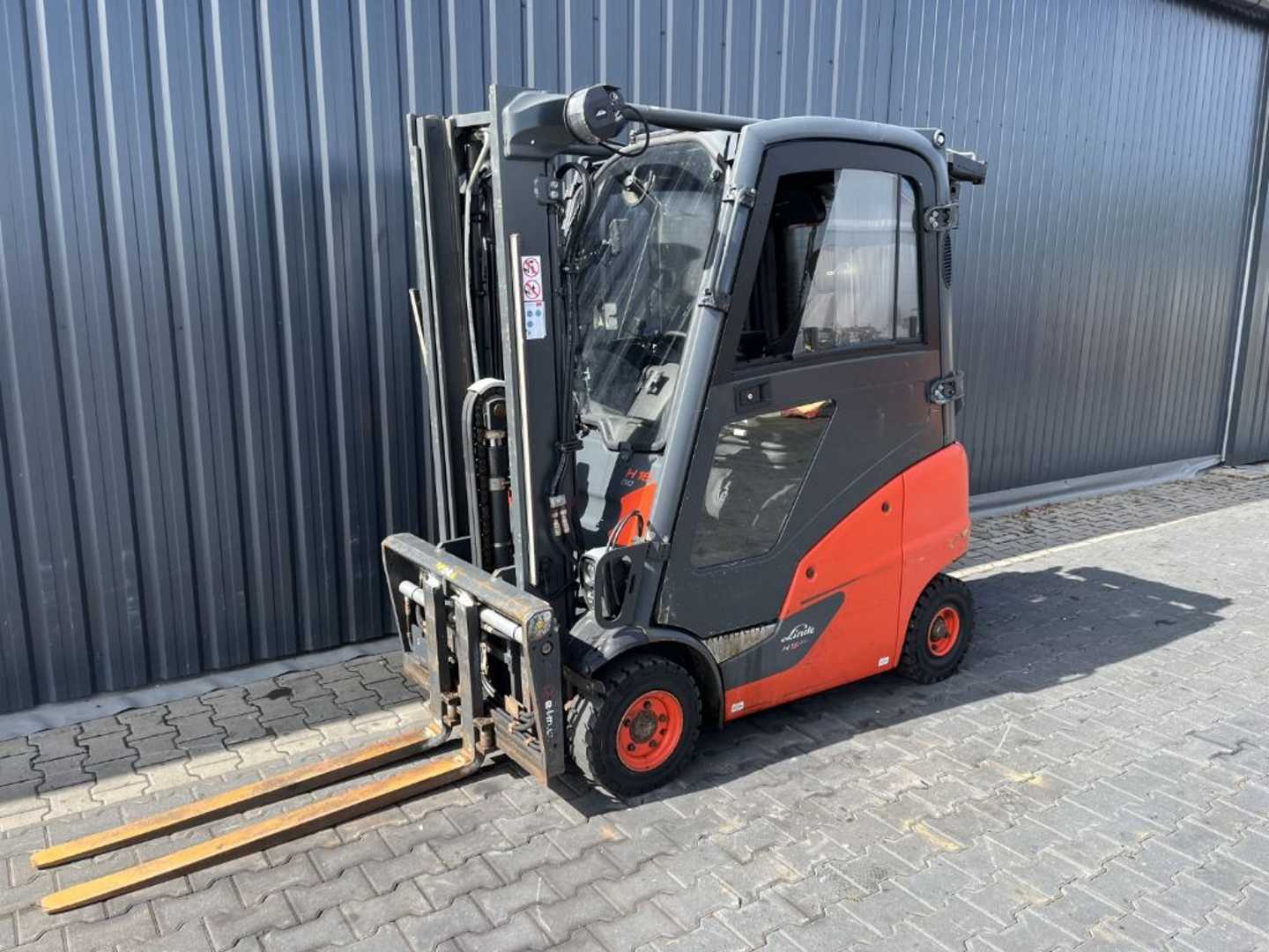 Použité vysokozdvižné vozíky LINDE H16D-01 DIESEL VIERRADFRONTSTAPLER (13059887)