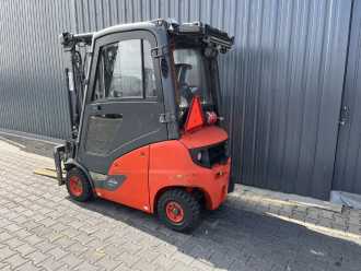 Použité vysokozdvižné vozíky LINDE H16D-01 DIESEL VIERRADFRONTSTAPLER (13059887)