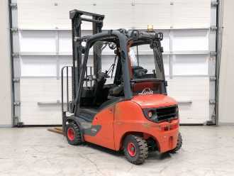 Použité vysokozdvižné vozíky LINDE H20D-01 DIESEL VIERRADFRONTSTAPLER (12864858)