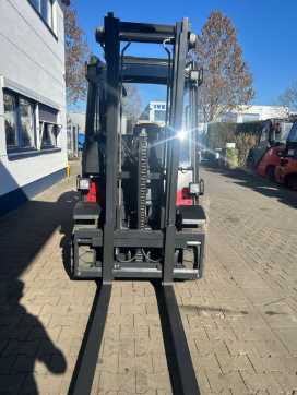 Použité vysokozdvižné vozíky LINDE H20D-02/600 EVO DIESEL VIERRADFRONTSTAPLER (13061218)