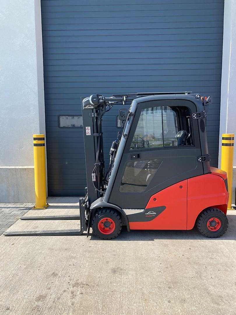 Použité vysokozdvižné vozíky LINDE H20D/391 DIESEL VIERRADFRONTSTAPLER (12797849)