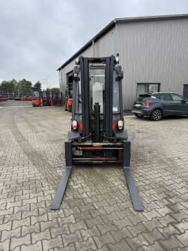 Použité vysokozdvižné vozíky LINDE H25D-02 DIESEL VIERRADFRONTSTAPLER (12995719)