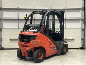 Použité vysokozdvižné vozíky LINDE H25T-02 GAS VIERRADFRONTSTAPLER (12974354)