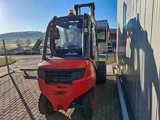 Použité vysokozdvižné vozíky LINDE H30D  DIESEL VIERRADFRONTSTAPLER (12795653)