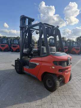 Použité vysokozdvižné vozíky LINDE H30D-01/1202 DIESEL VIERRADFRONTSTAPLER (13071238)