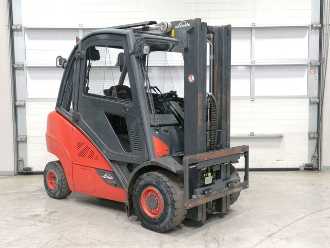 Použité vysokozdvižné vozíky LINDE H30D-02 DIESEL VIERRADFRONTSTAPLER (12897784)