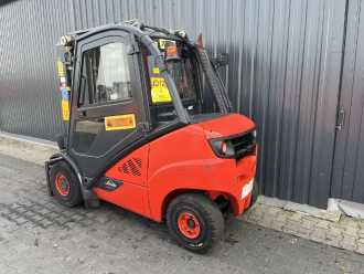 Použité vysokozdvižné vozíky LINDE H30D-02 DIESEL VIERRADFRONTSTAPLER (13071996)