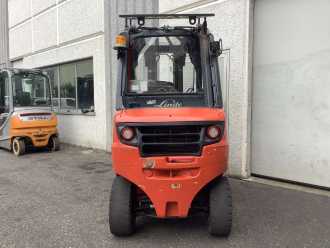 Použité vysokozdvižné vozíky LINDE H30D-02 DIESEL VIERRADFRONTSTAPLER (13074617)
