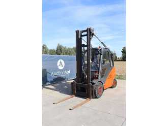 Použité vysokozdvižné vozíky LINDE H30D DIESEL VIERRADFRONTSTAPLER (13062928)