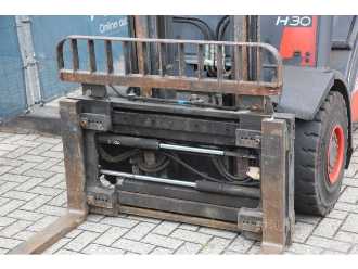 Použité vysokozdvižné vozíky LINDE H30D DIESEL VIERRADFRONTSTAPLER (13064283)