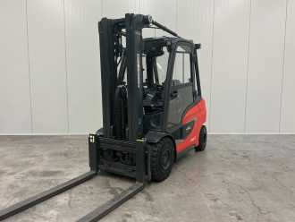 Použité vysokozdvižné vozíky LINDE H30D DIESEL VIERRADFRONTSTAPLER (13065229)