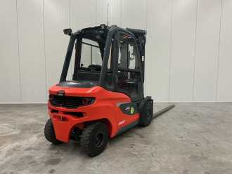 Použité vysokozdvižné vozíky LINDE H30D DIESEL VIERRADFRONTSTAPLER (13065229)