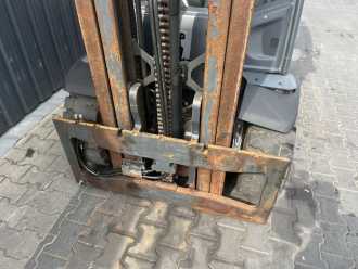 Použité vysokozdvižné vozíky LINDE H30T-01 GAS VIERRADFRONTSTAPLER (13040929)