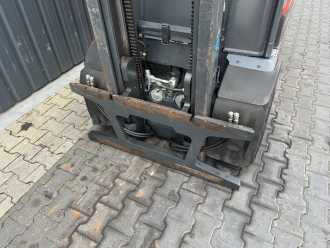 Použité vysokozdvižné vozíky LINDE H30T-01 GAS VIERRADFRONTSTAPLER (13067534)