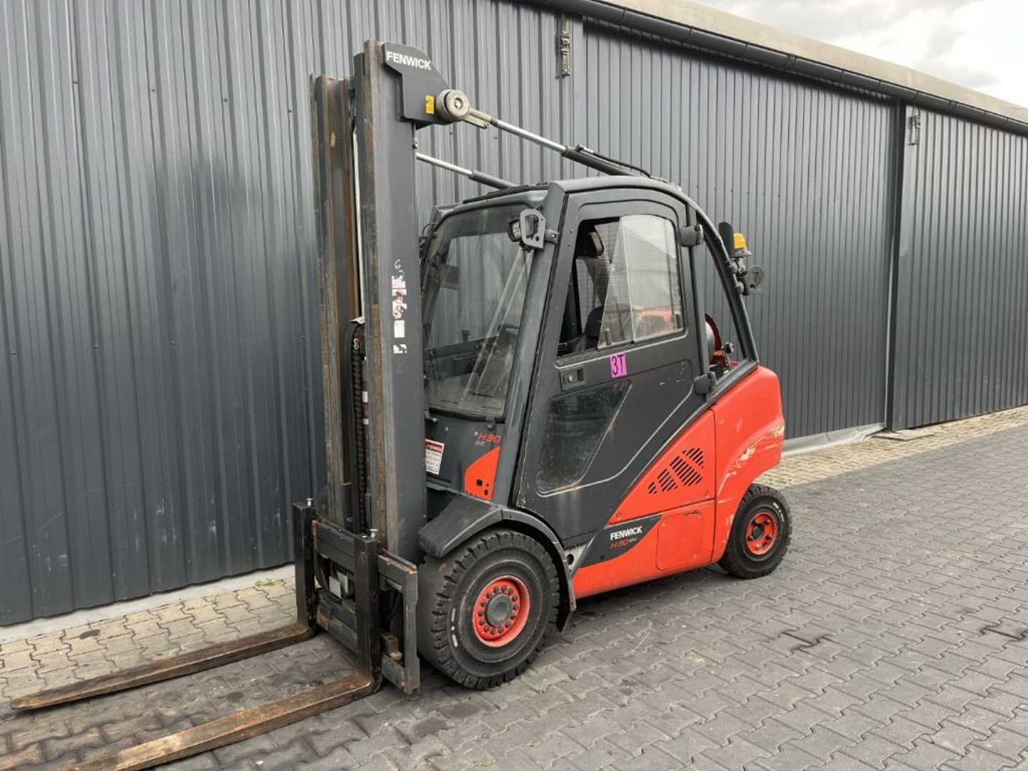 Použité vysokozdvižné vozíky LINDE H30T-02 GAS VIERRADFRONTSTAPLER (13050565)