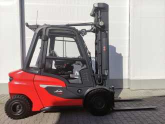 Použité vysokozdvižné vozíky LINDE H35D-01/1202 DIESEL VIERRADFRONTSTAPLER (13066278)