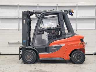 Použité vysokozdvižné vozíky LINDE H35D-01 DIESEL VIERRADFRONTSTAPLER (13064137)