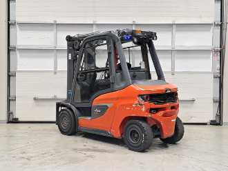Použité vysokozdvižné vozíky LINDE H35D-01 DIESEL VIERRADFRONTSTAPLER (13064137)
