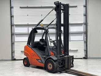 Použité vysokozdvižné vozíky LINDE H35D-02 DIESEL VIERRADFRONTSTAPLER (12900503)