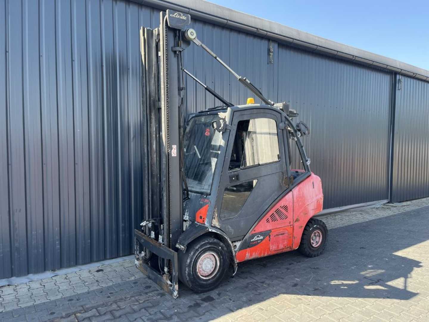 Použité vysokozdvižné vozíky LINDE H35D-02 DIESEL VIERRADFRONTSTAPLER (13053457)