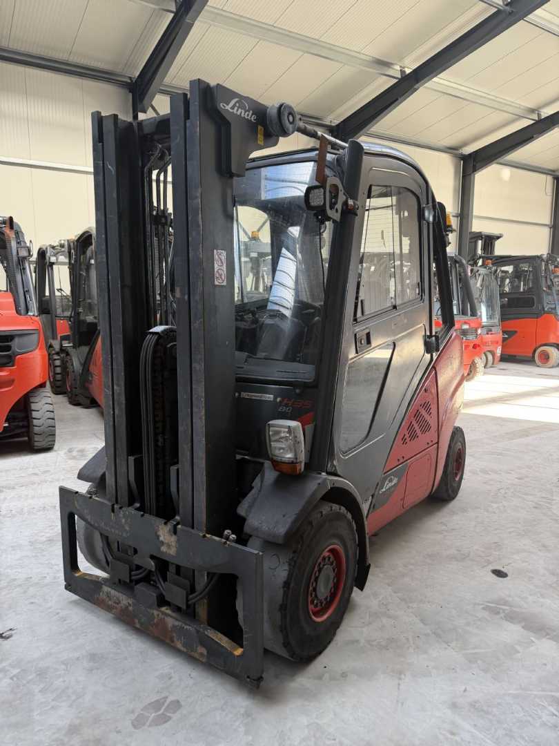 Použité vysokozdvižné vozíky LINDE H35D-02 DIESEL VIERRADFRONTSTAPLER (13074420)