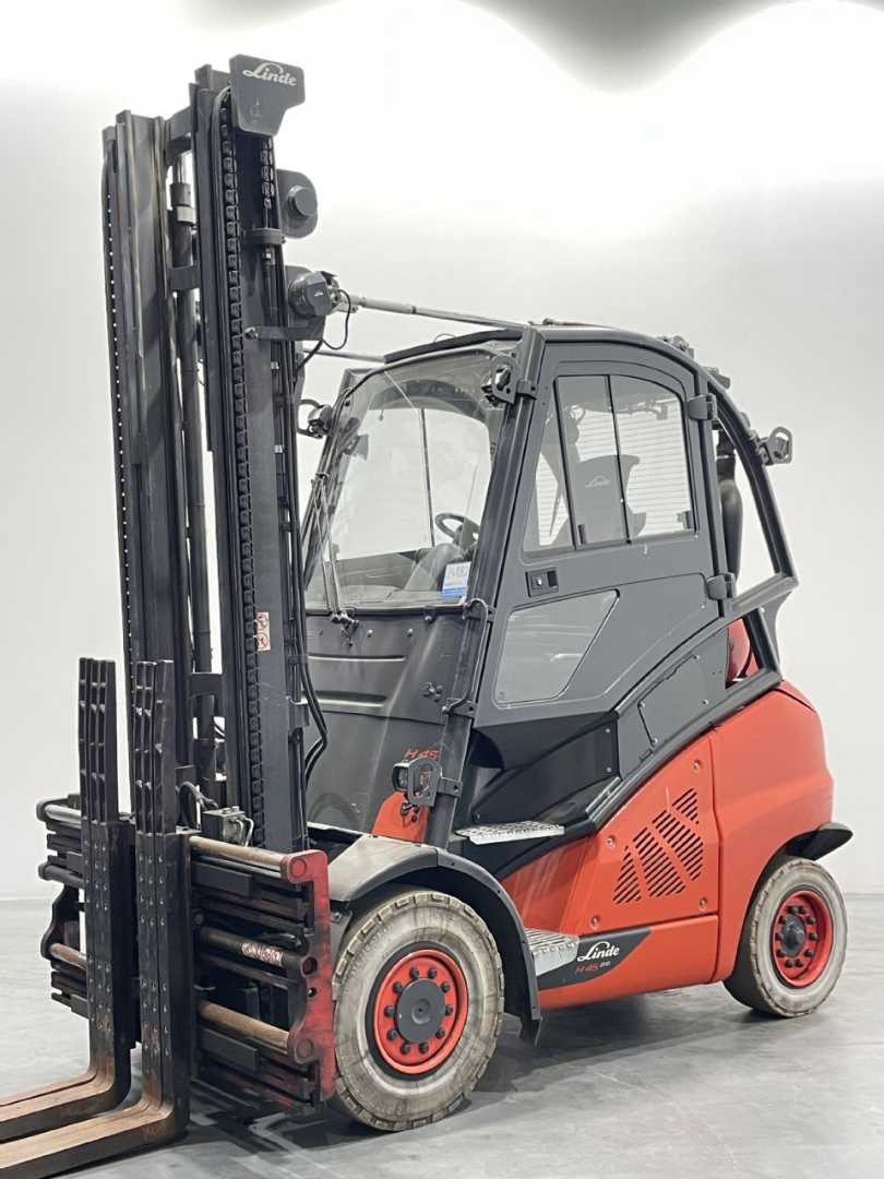 Použité vysokozdvižné vozíky LINDE H45T-02-394 GETR GAS VIERRADFRONTSTAPLER (13058640)