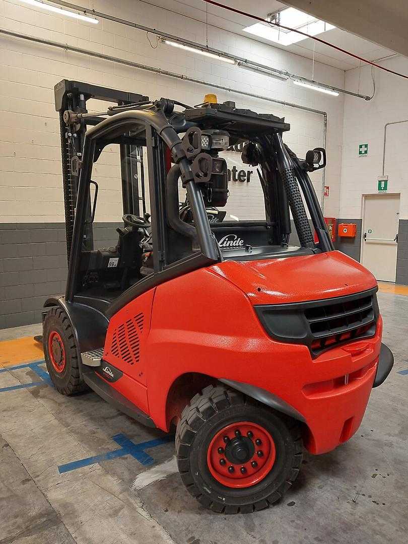 Použité vysokozdvižné vozíky LINDE H50 DIESEL VIERRADFRONTSTAPLER (13063702)