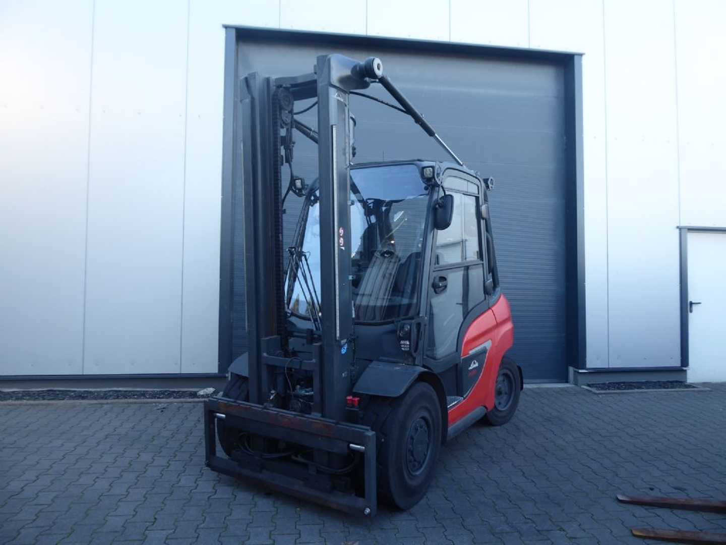 Použité vysokozdvižné vozíky LINDE H50D-01/600 DIESEL VIERRADFRONTSTAPLER (13071977)