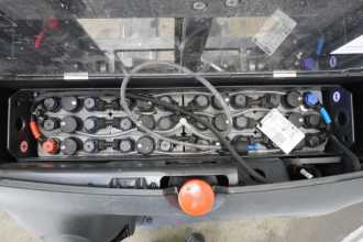 Použité vysokozdvižné vozíky LINDE L 12 1172 ELEKTRO HOCHHUBWAGENDEICHSEL (13068138)