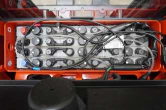 Použité vysokozdvižné vozíky LINDE L 14 1173 ELEKTRO HOCHHUBWAGENDEICHSEL (12997112)